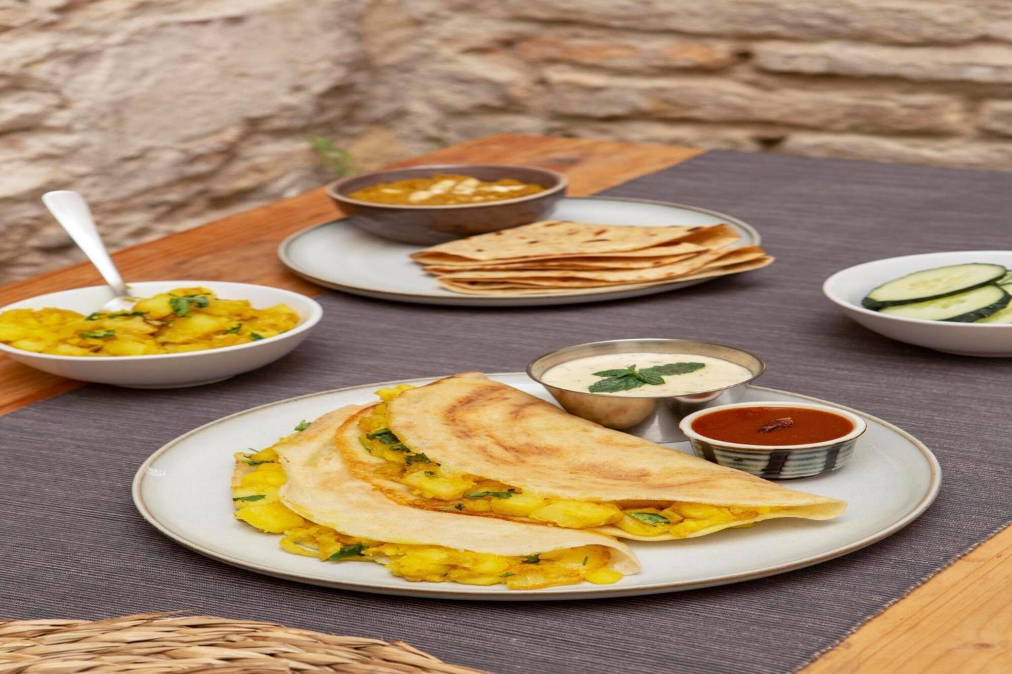 Fabhotel Rachana Residency - Nr Shivaji Nagar Metro Station Pune