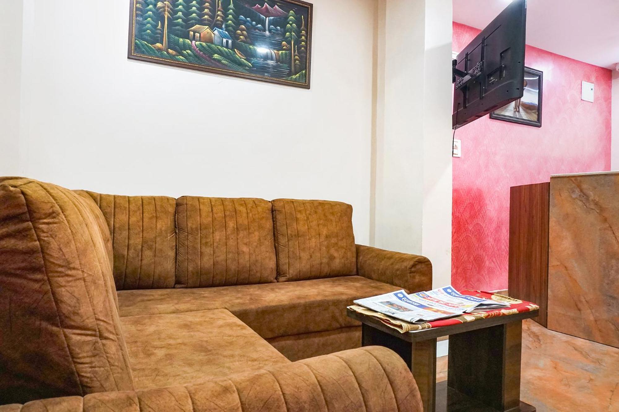 Fabhotel Rachana Residency - Nr Shivaji Nagar Metro Station Pune