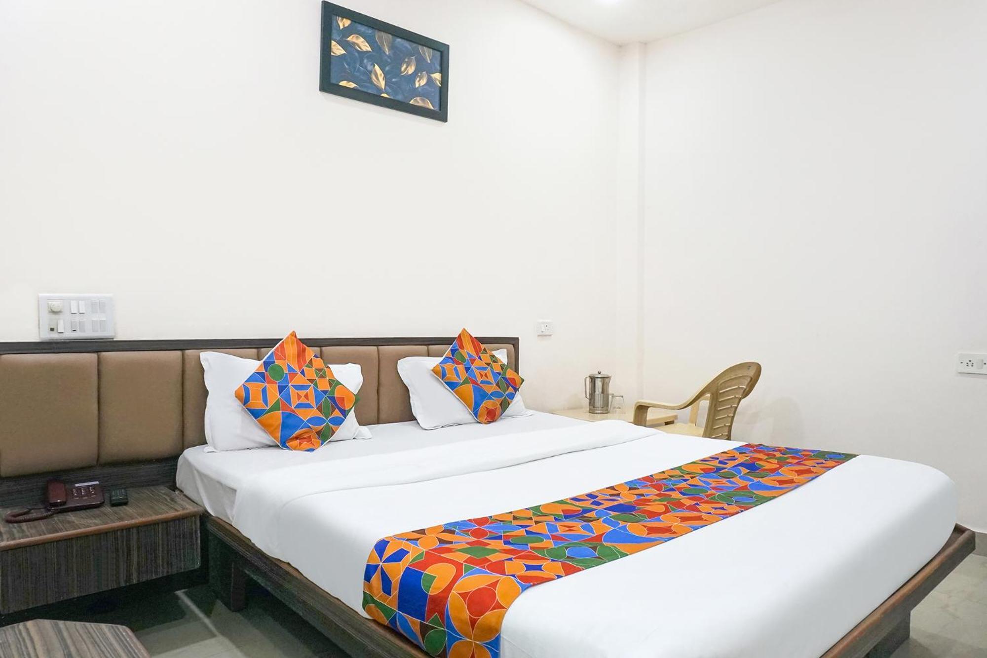 Hotel Fabhotel Rachana Residency - Nr Shivaji Nagar Metro Station