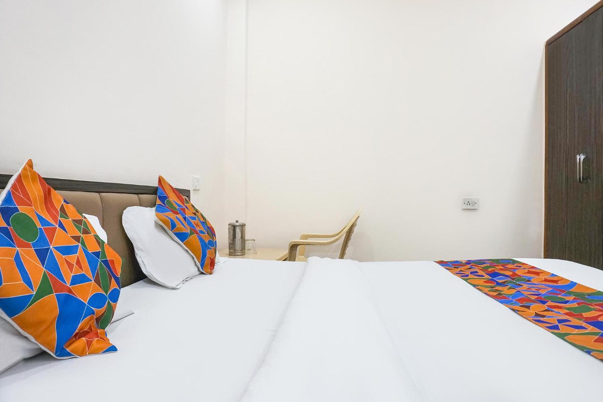 Hotel Fabhotel Rachana Residency - Nr Shivaji Nagar Metro Station Pune
