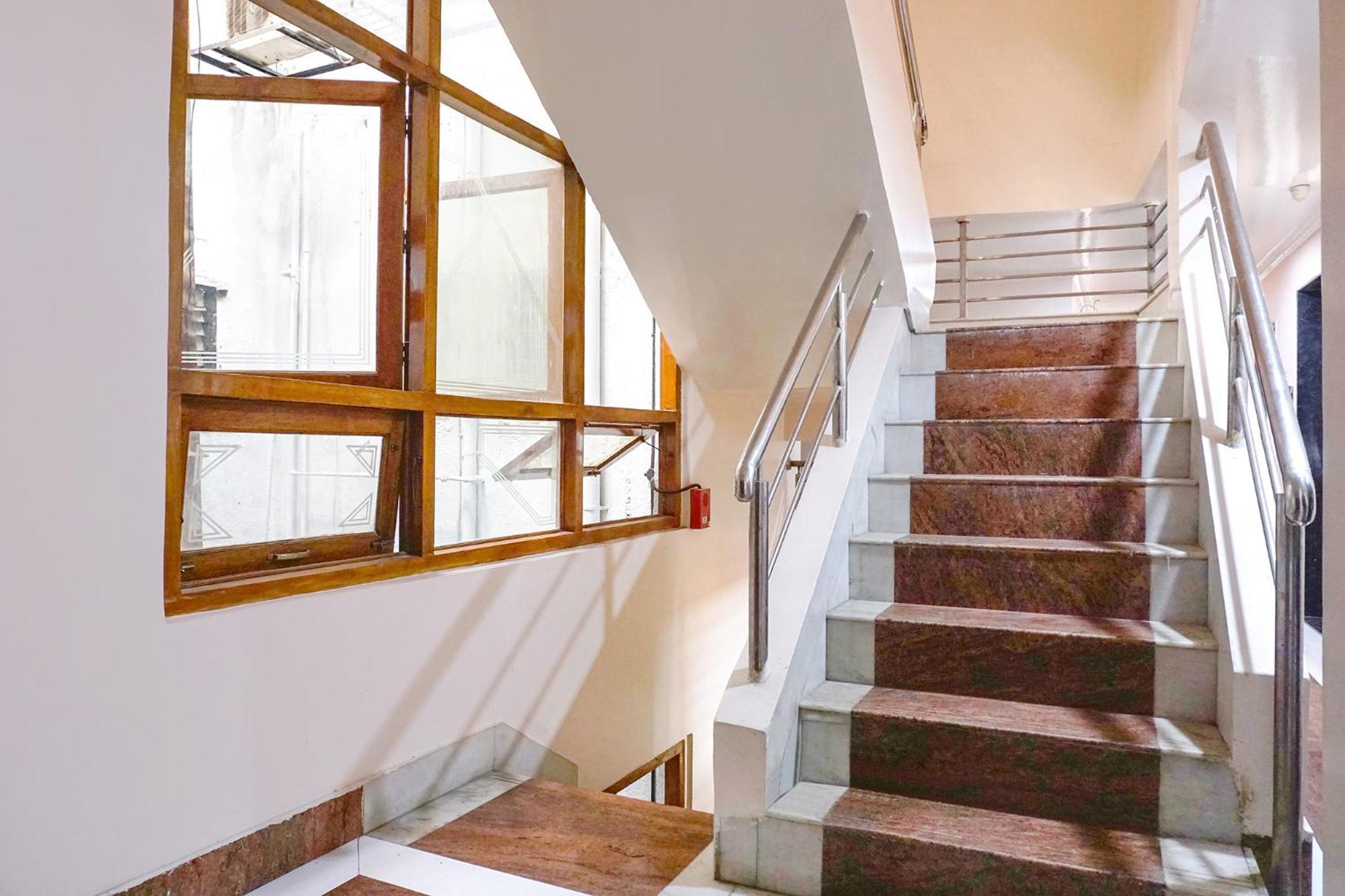 Fabhotel Rachana Residency - Nr Shivaji Nagar Metro Station Hotel